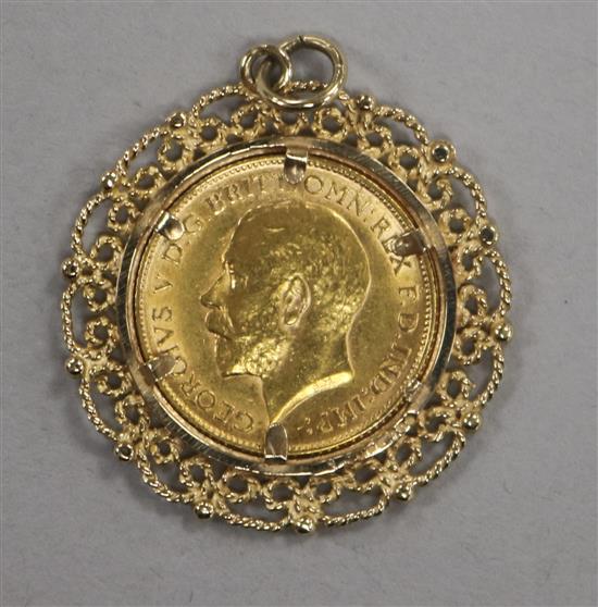 A George V gold half sovereign, 1911, 7.1g gross